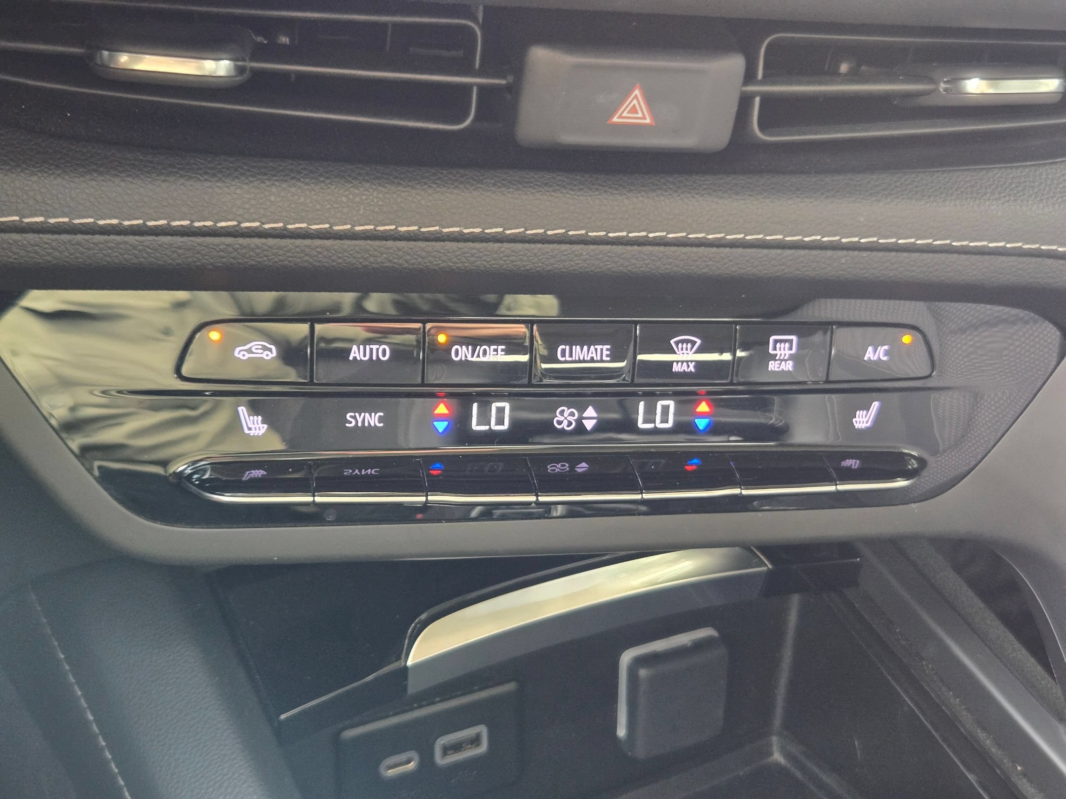 Certified 2023 Buick Envision Preferred AWD/4WD image 17