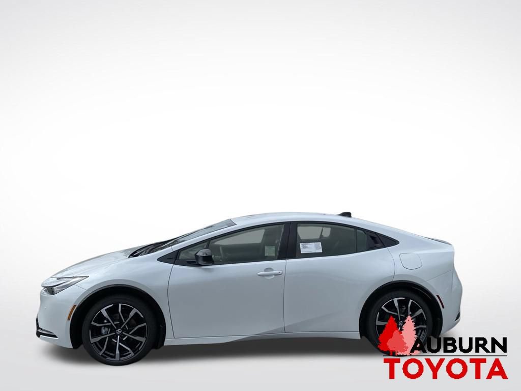 New 2027 Toyota Prius Plug-In Hybrid FWD image 4