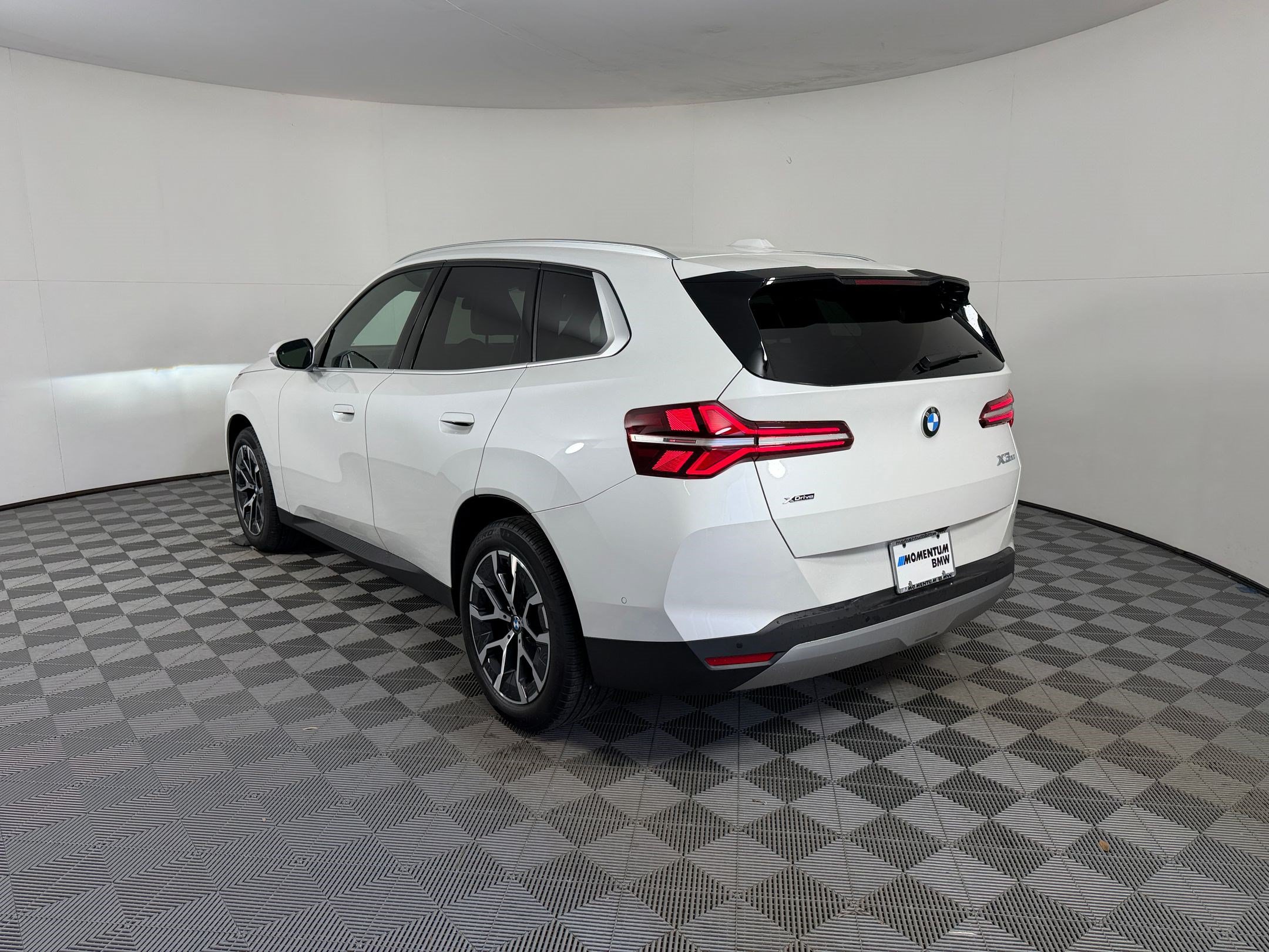 Used 2026 BMW X3 xDrive30i AWD/4WD image 3