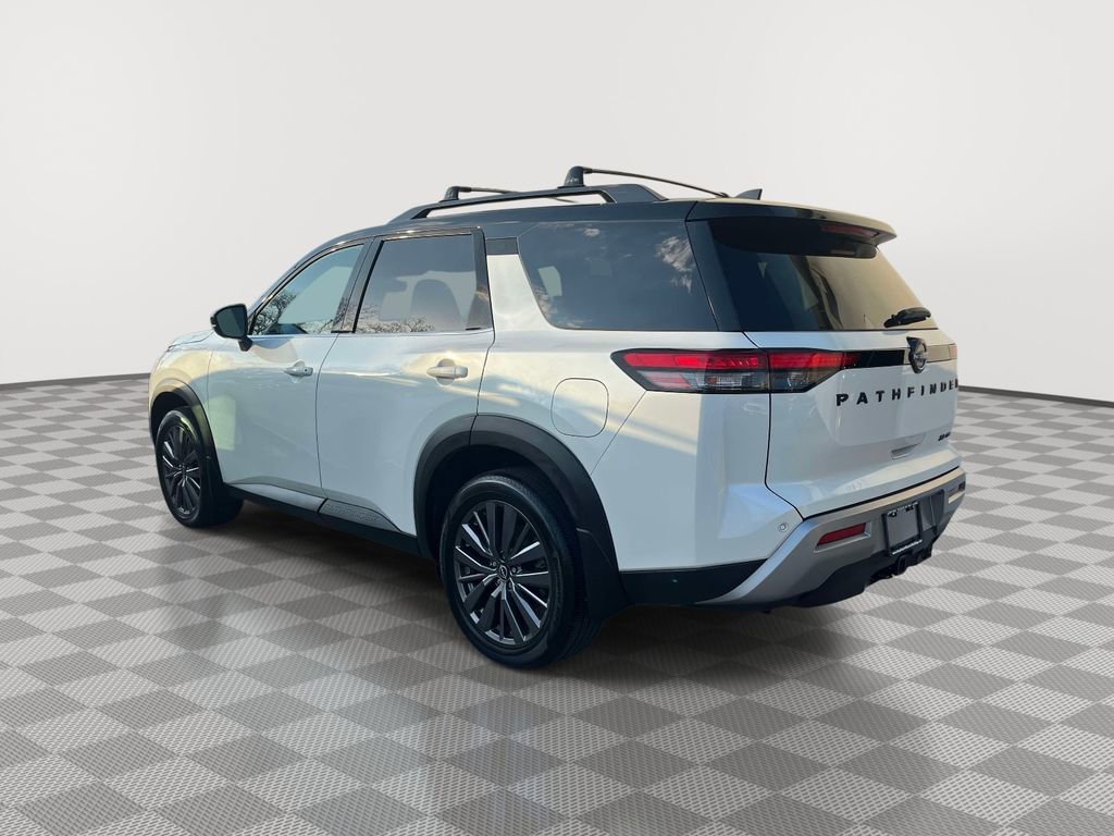 Used 2023 Nissan Pathfinder SL w/ SL Premium Package image 4