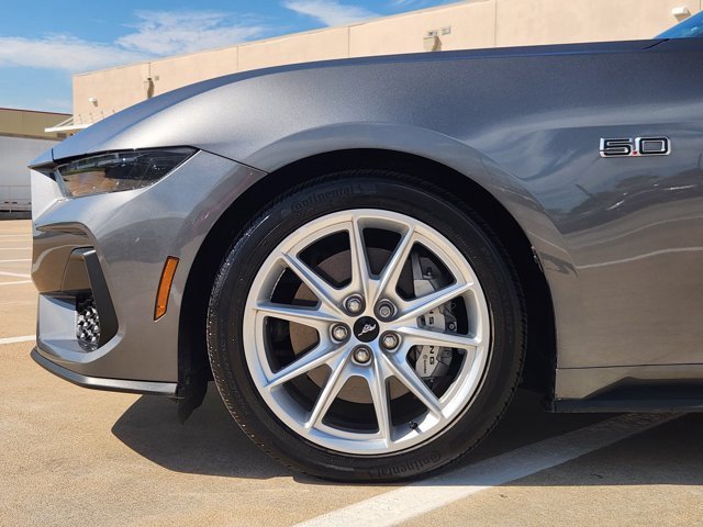 Used 2025 Ford Mustang GT Premium RWD image 8