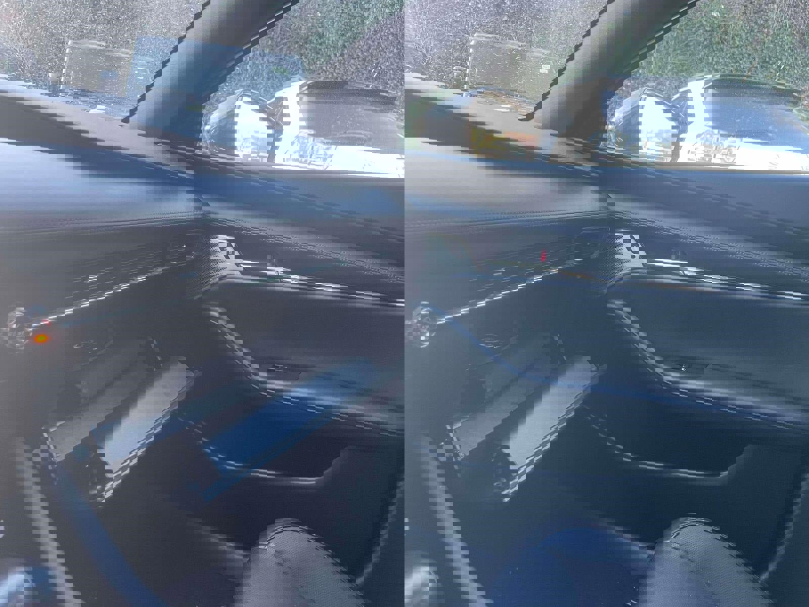 Used 2019 MAZDA MAZDA3 AWD Hatchback w/ Premium Pkg image 32