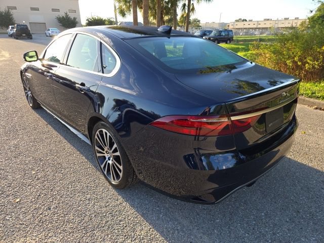 Used 2024 Jaguar XF R-Dynamic SE RWD image 3