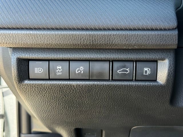 Used 2025 Toyota Camry SE image 22