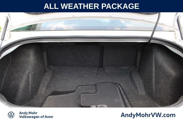 Used 2020 Dodge Challenger SXT w/ Driver Convenience Group AWD/4WD image 9