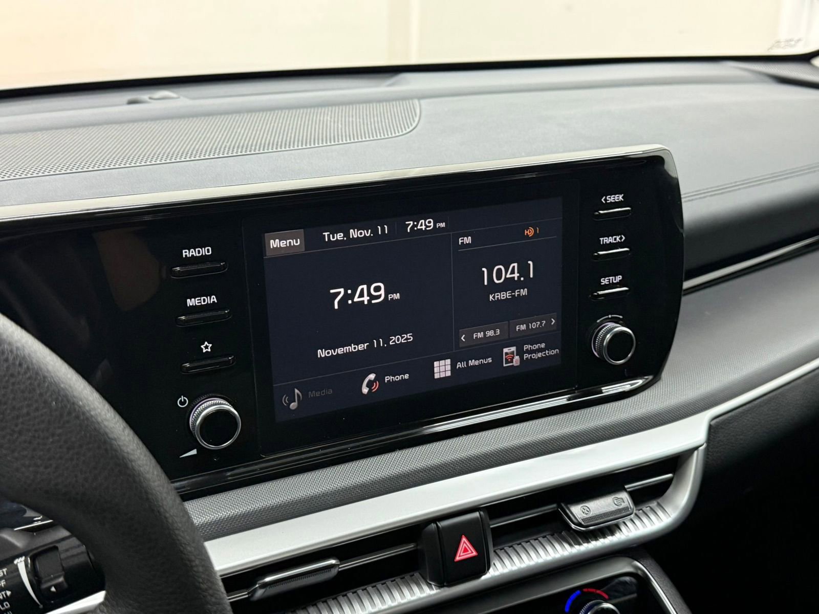Used 2021 Kia K5 LX FWD image 29