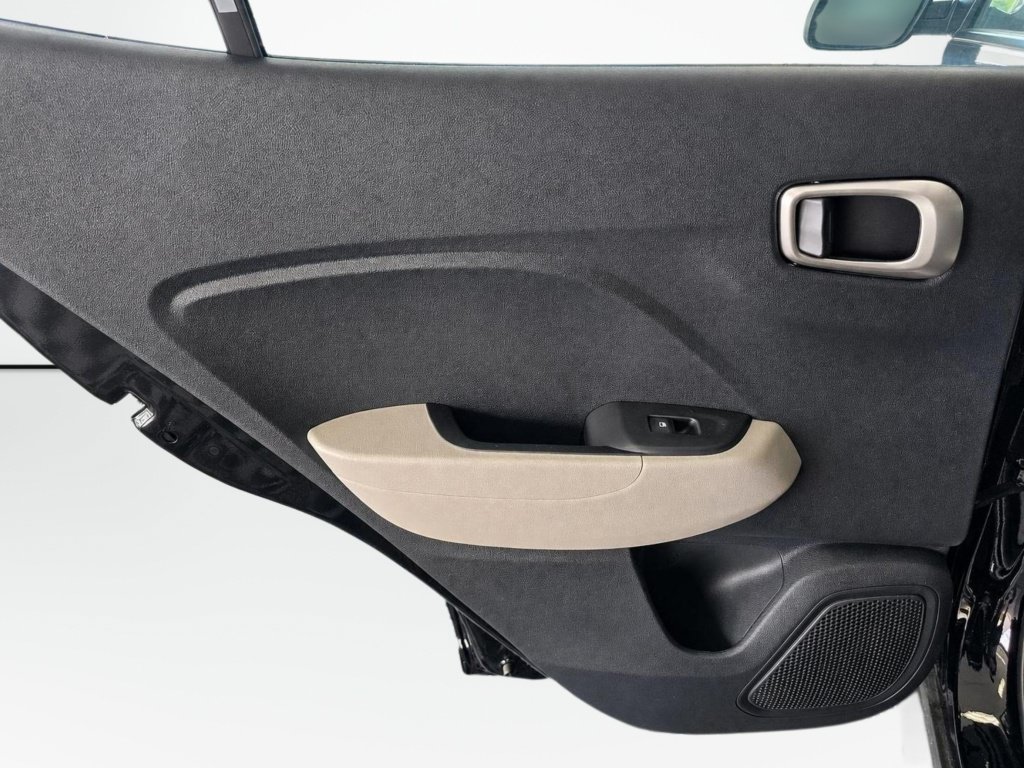 New 2026 Hyundai Venue SEL FWD image 33