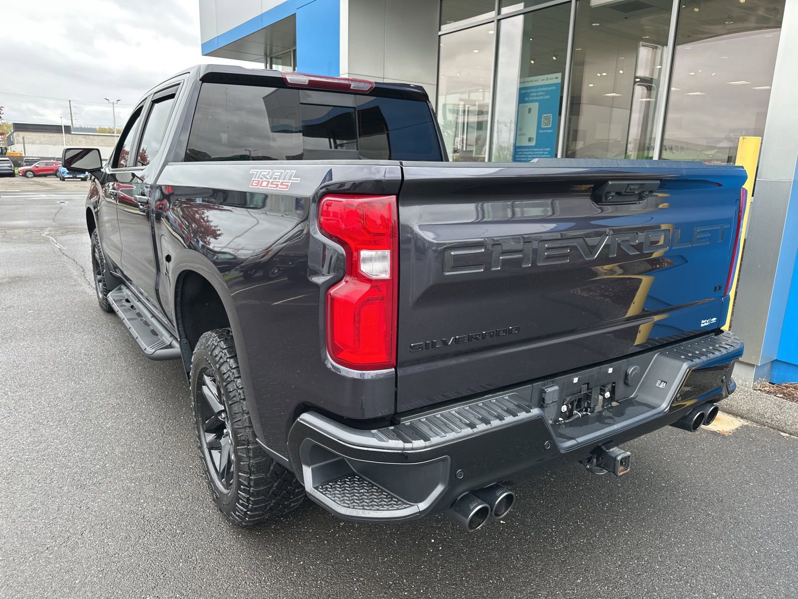 Used 2022 Chevrolet Silverado 1500 LT Trail Boss w/ Convenience Package II image 7