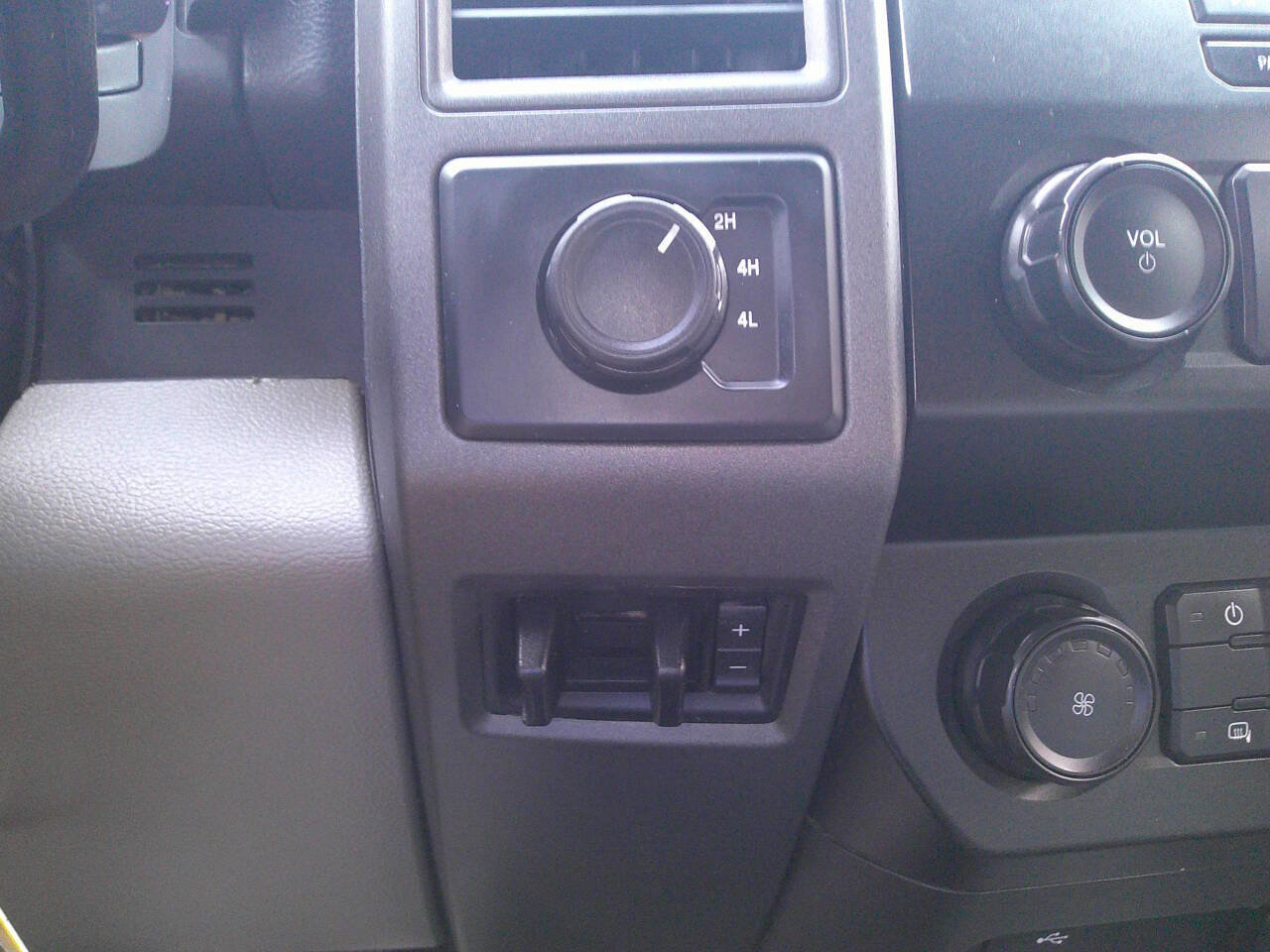 Used 2022 Ford F250 XL w/ Power Equipment Group image 20