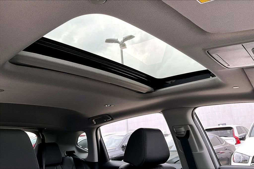 Certified 2025 Acura ADX FWD image 20