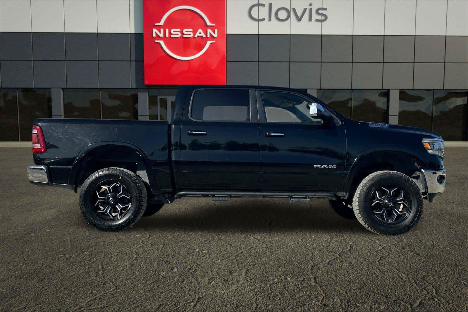 Used 2019 RAM 1500 Laramie AWD/4WD image 8