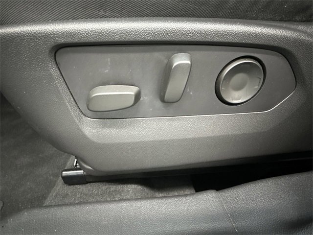 Used 2021 Buick Envision Essence image 12