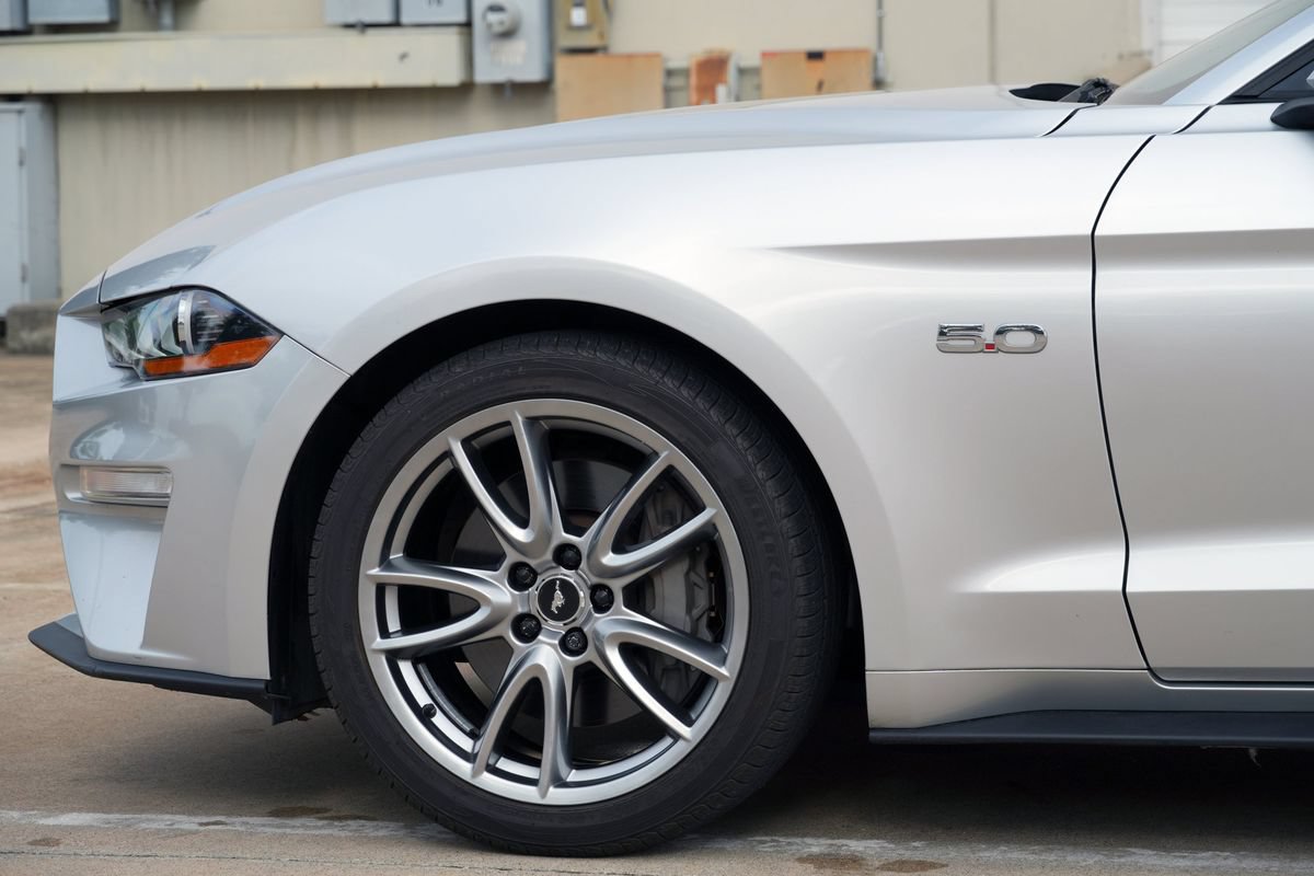 Used 2018 Ford Mustang GT Premium w/ Equipment Group 401A RWD image 23