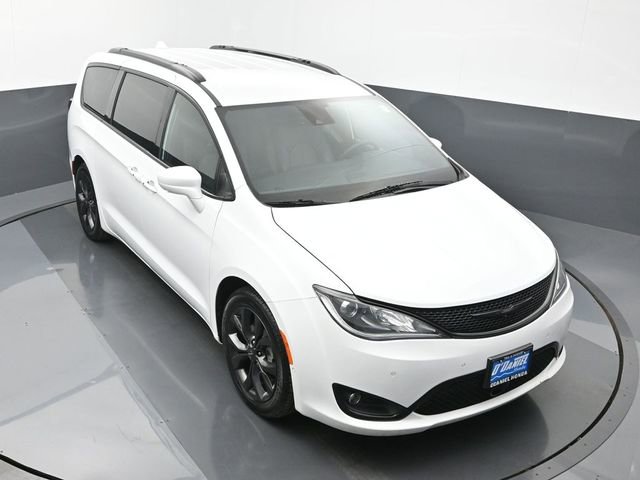 Used 2019 Chrysler Pacifica Touring-L w/ Advanced Safetytec Group image 19