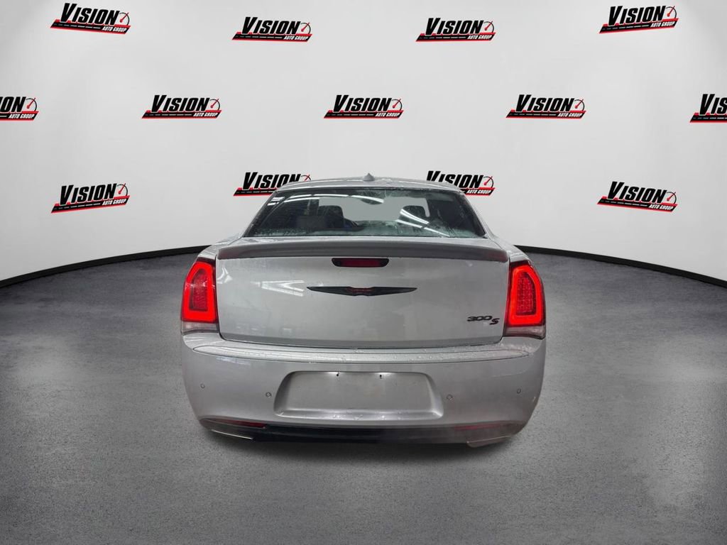 Used 2022 Chrysler 300 S image 6