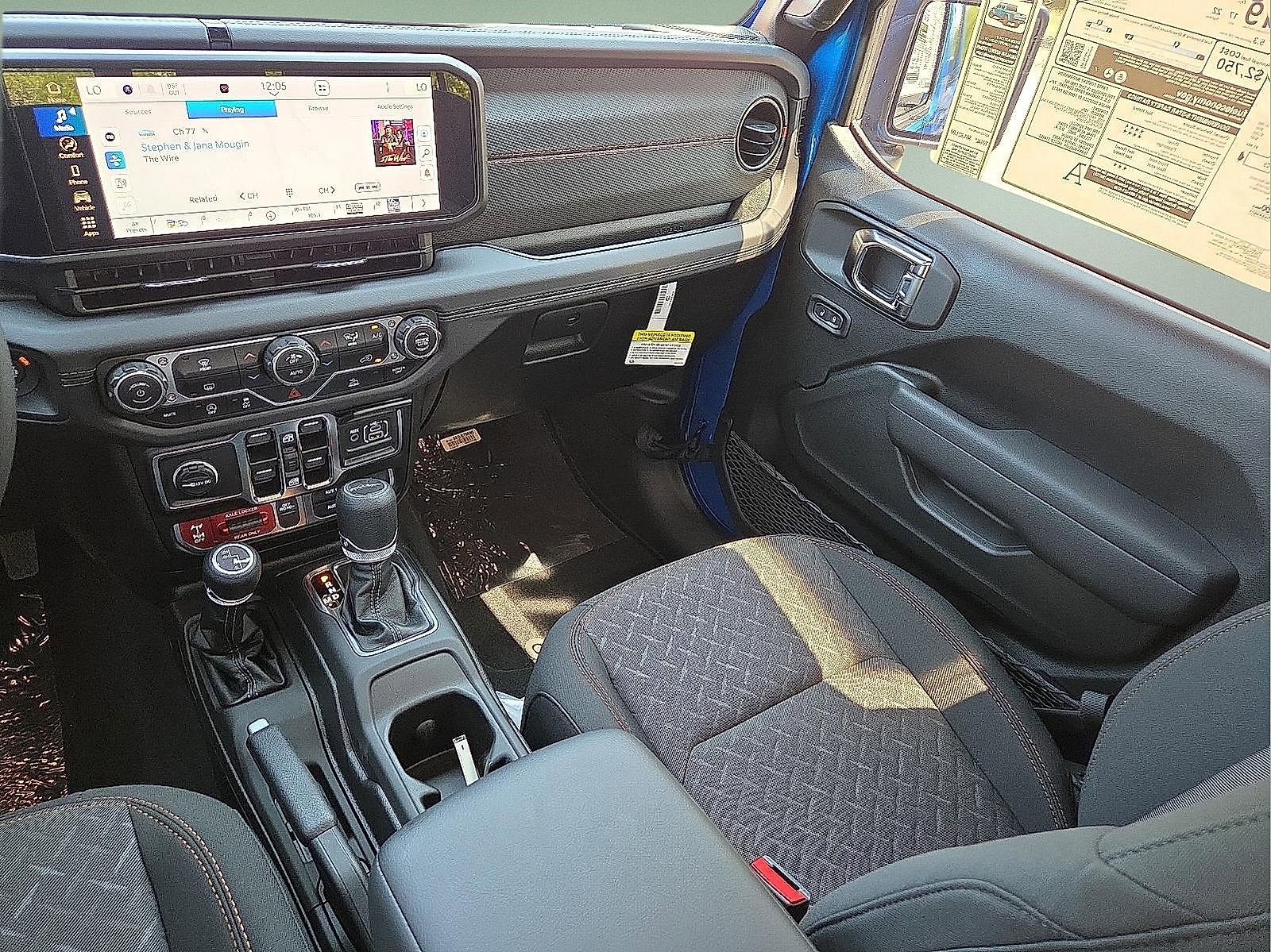 New 2025 Jeep Gladiator Mojave w/ Steel Bumper Group image 12