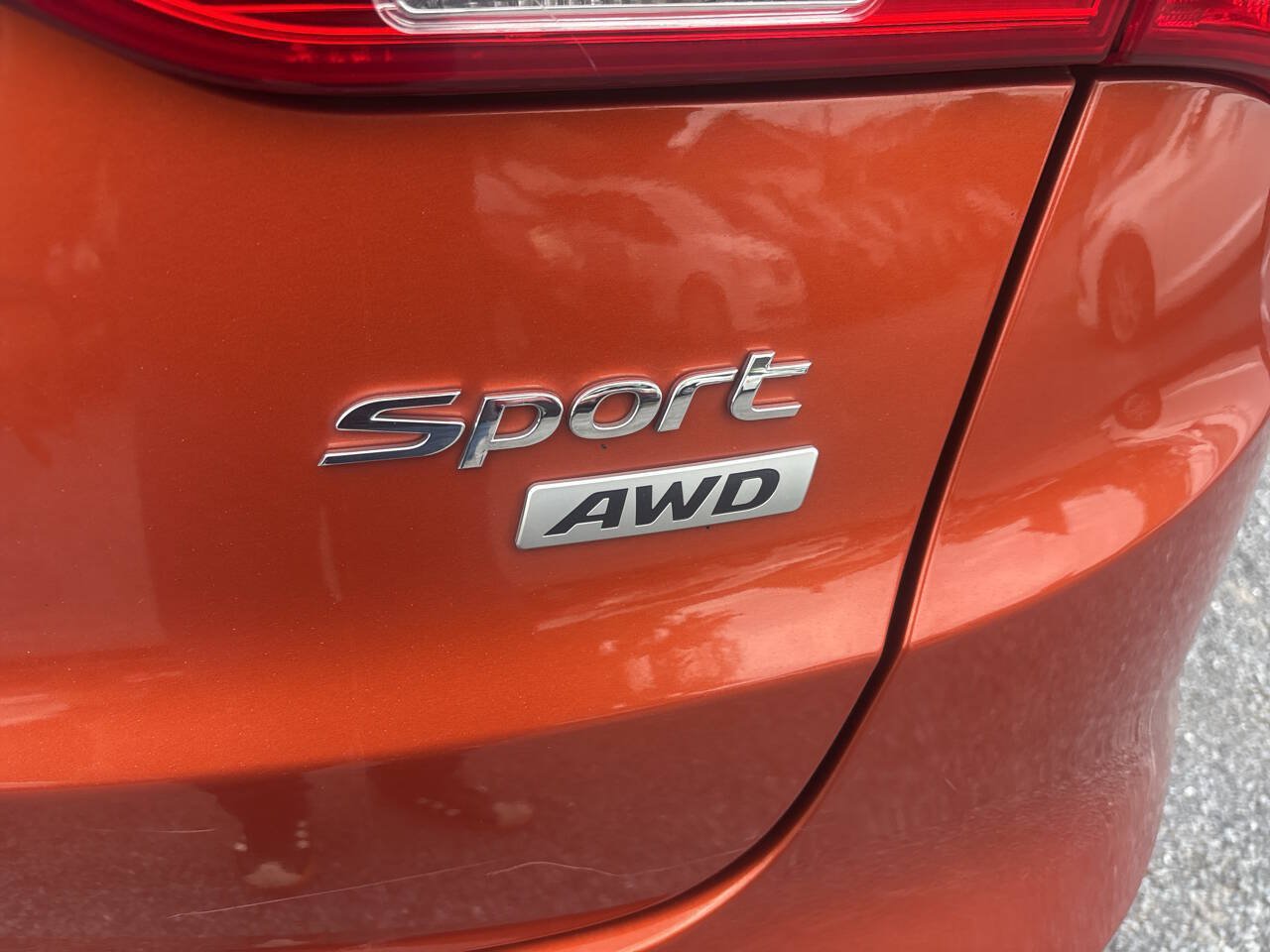Used 2014 Hyundai Santa Fe Sport AWD/4WD image 16