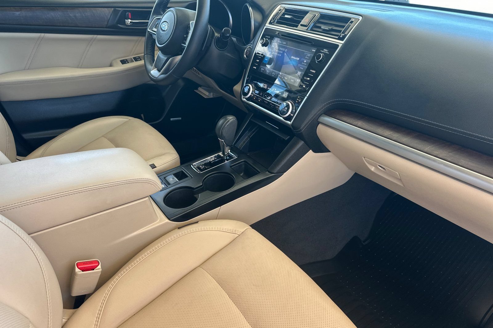 Used 2018 Subaru Outback 2.5i Limited AWD/4WD image 15