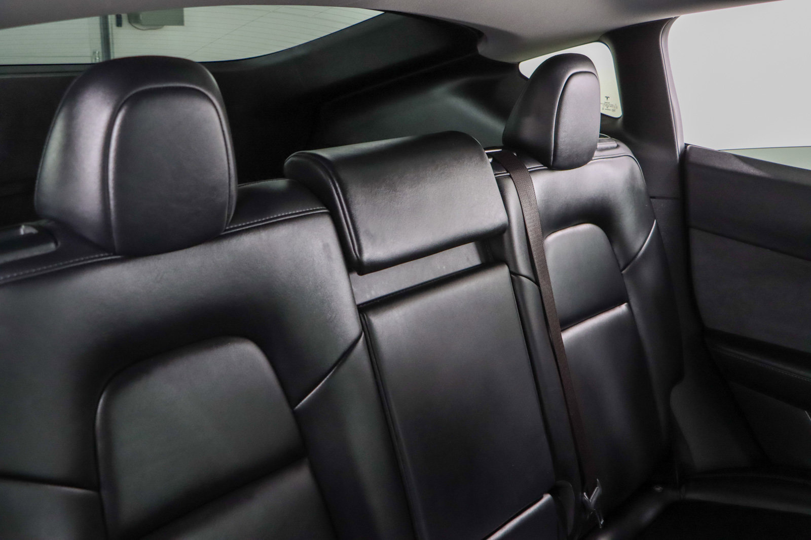 Used 2021 Tesla Model Y Long Range image 25