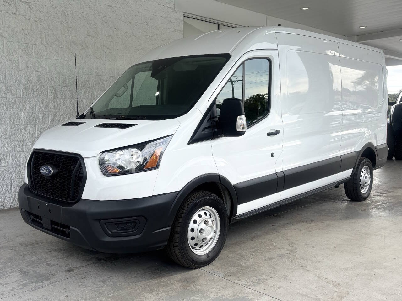 Used 2023 Ford Transit 350 Medium Roof w/ Load Area Protection Package RWD image 22