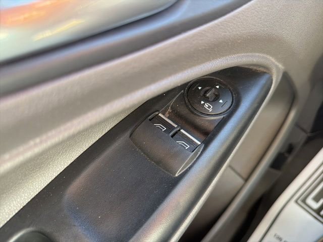 Used 2021 Ford Transit Connect XLT image 24