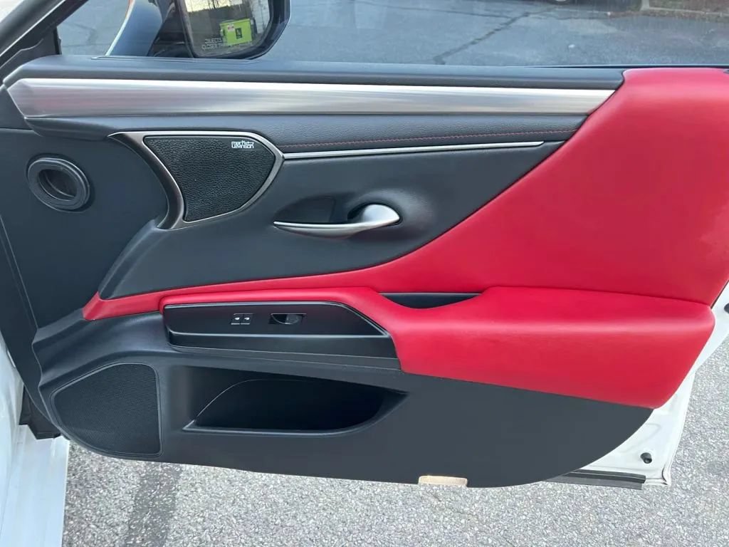 Used 2019 Lexus ES 350 F Sport w/ Accessory Package 2 FWD image 18