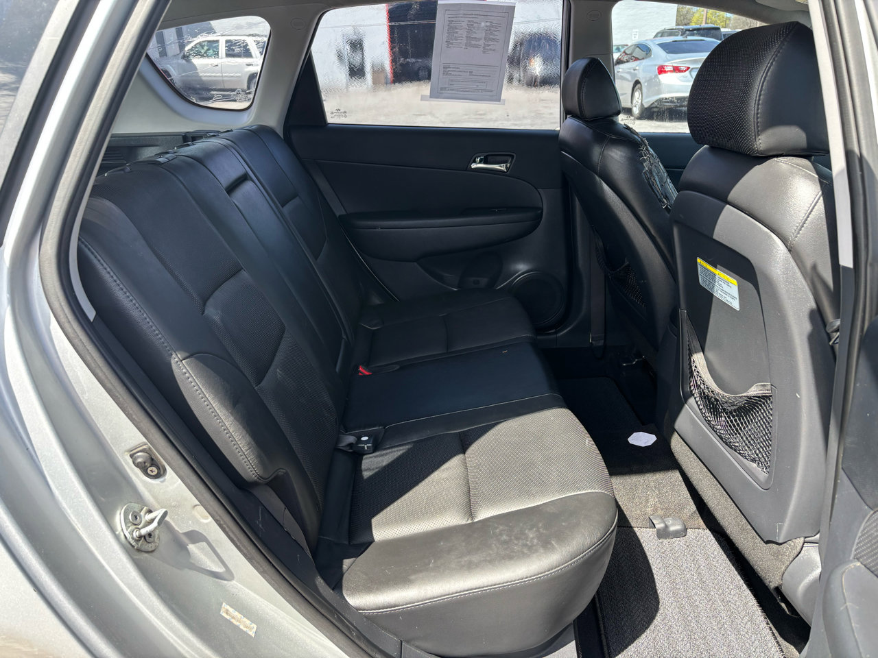 Used 2011 Hyundai Elantra image 12