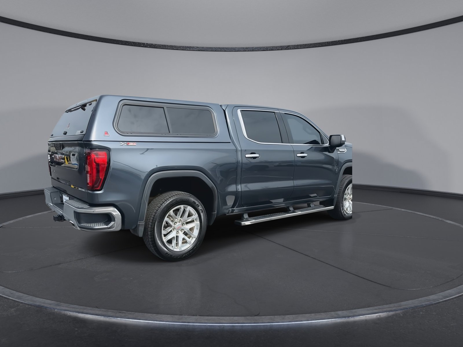 Used 2021 GMC Sierra 1500 SLT image 8