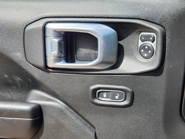 Used 2021 Jeep Wrangler Rubicon AWD/4WD image 11