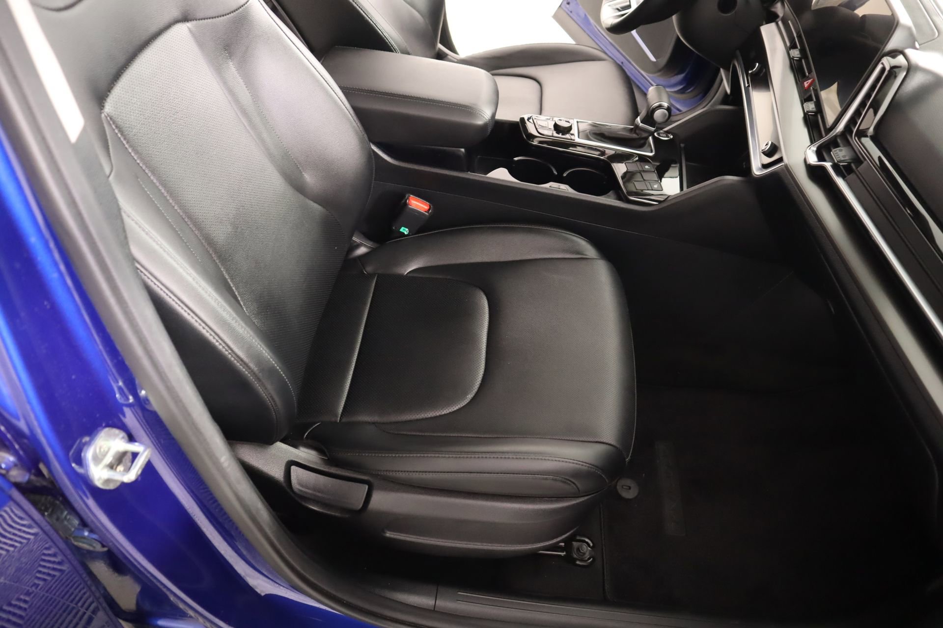 Used 2023 Kia Sportage EX image 13