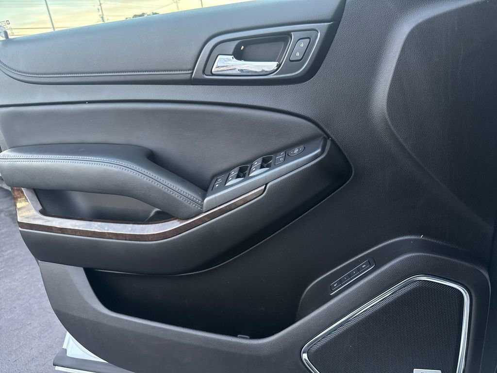 Used 2019 Chevrolet Tahoe LT image 32