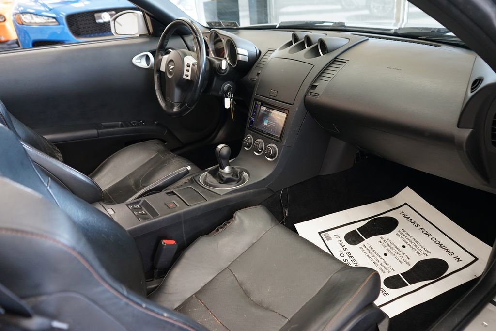 Used 2004 Nissan 350Z Touring RWD image 46