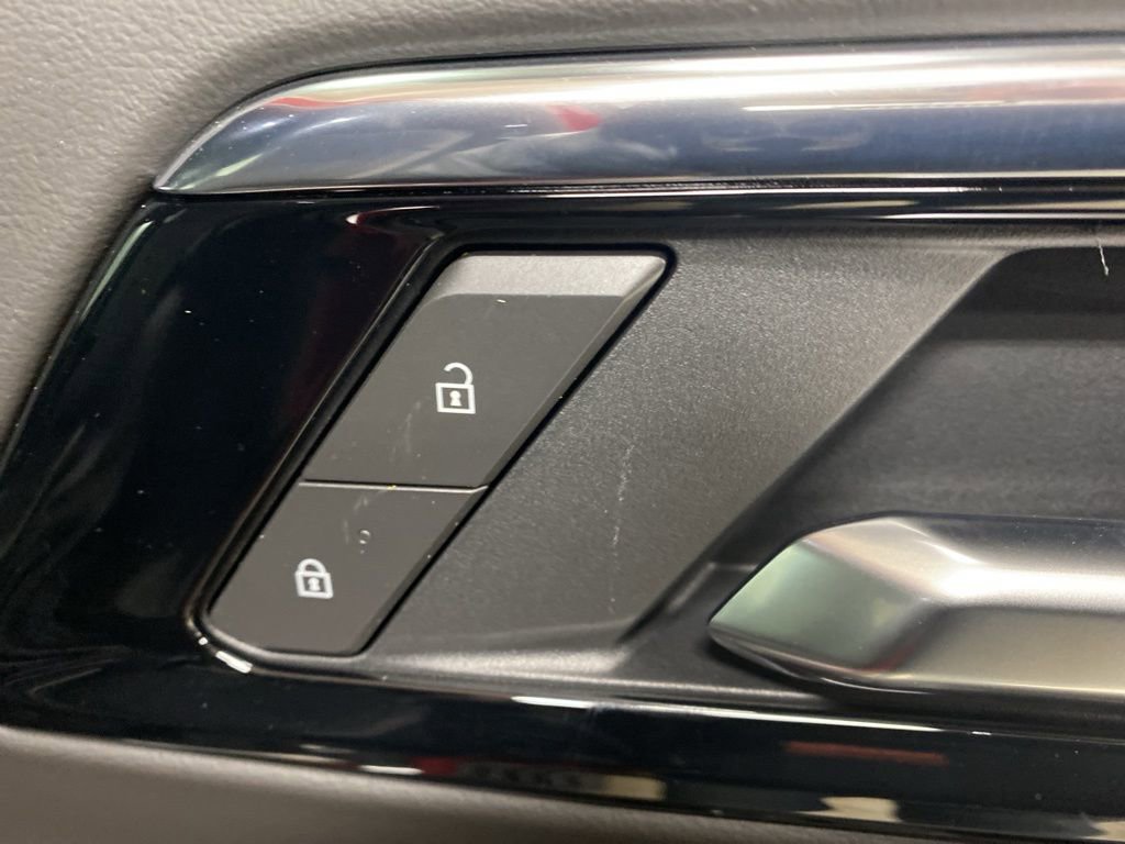 New 2026 Chevrolet Suburban Premier w/ Sun And Tow Package image 30