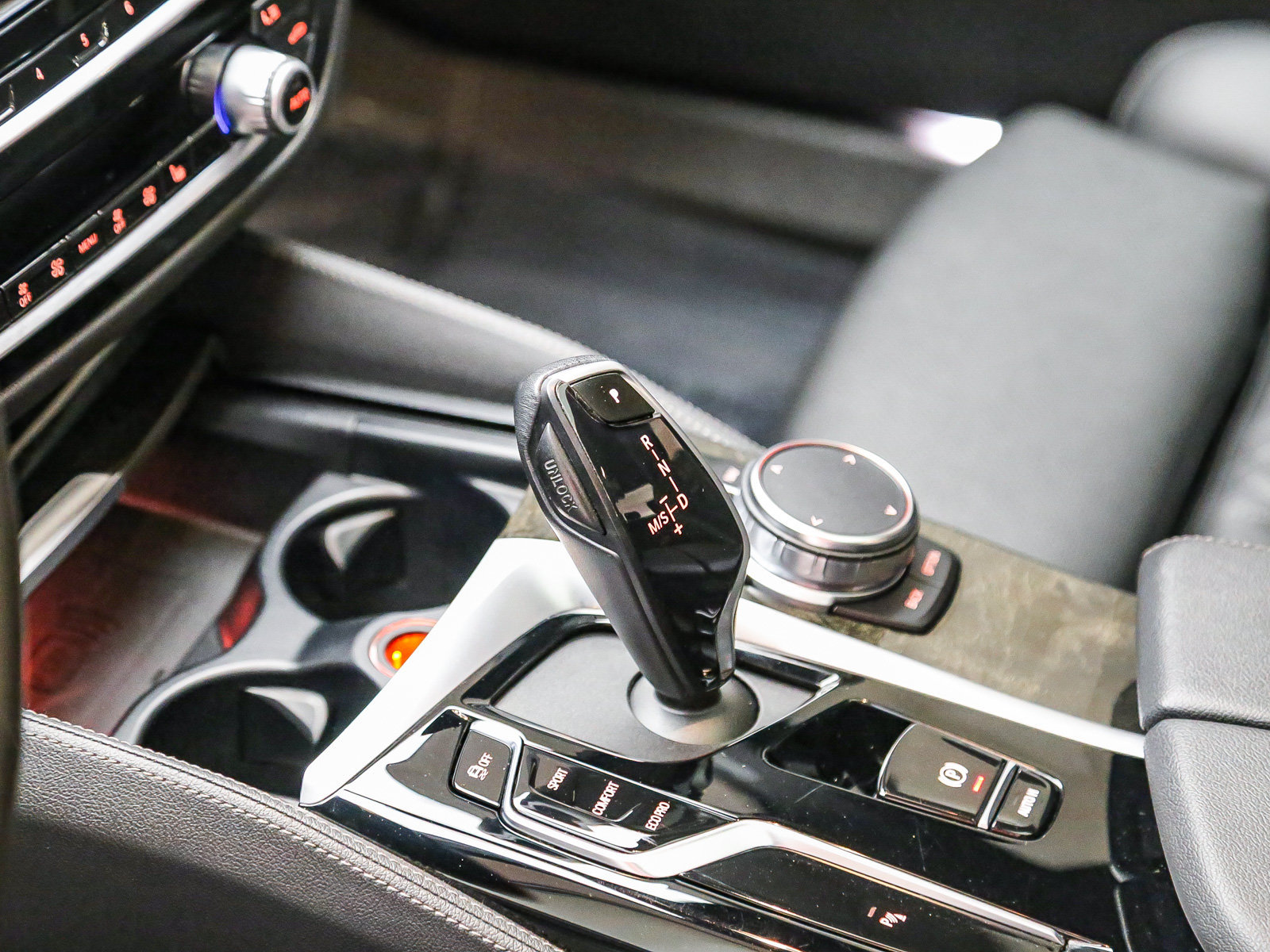 Used 2023 BMW 540i w/ M Sport Package RWD image 20
