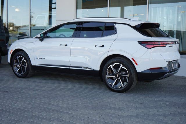 New 2025 Chevrolet Equinox EV LT image 6