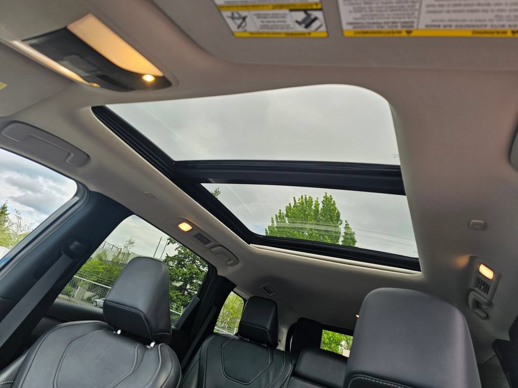 Used 2025 INFINITI QX60 Luxe AWD/4WD image 11