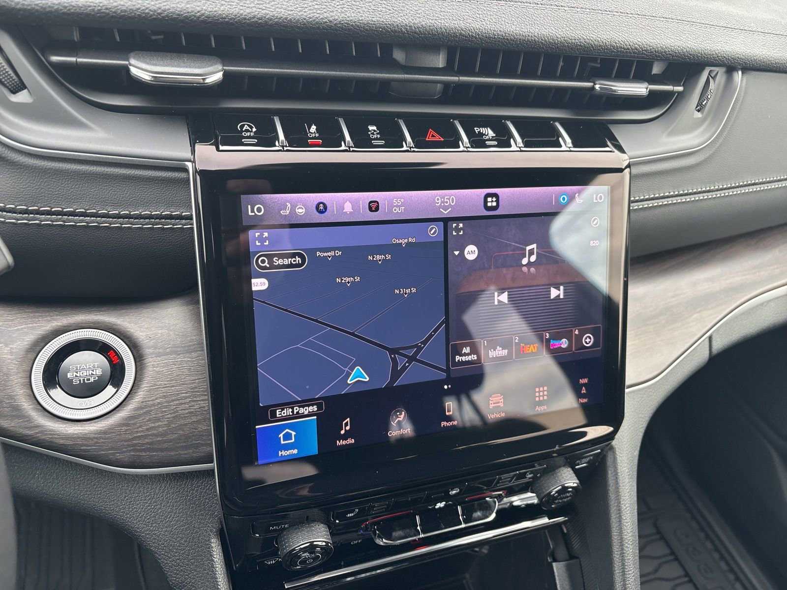 New 2025 Jeep Grand Cherokee Limited w/ Trailer Tow Package AWD/4WD image 18