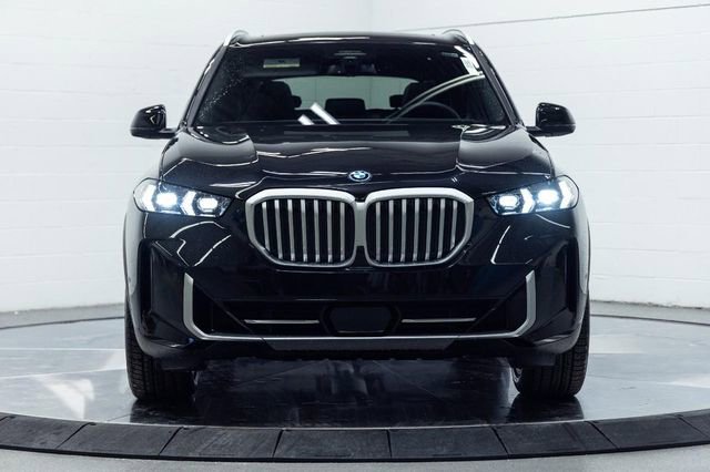 New 2026 BMW X5 xDrive50e w/ Premium Package image 7