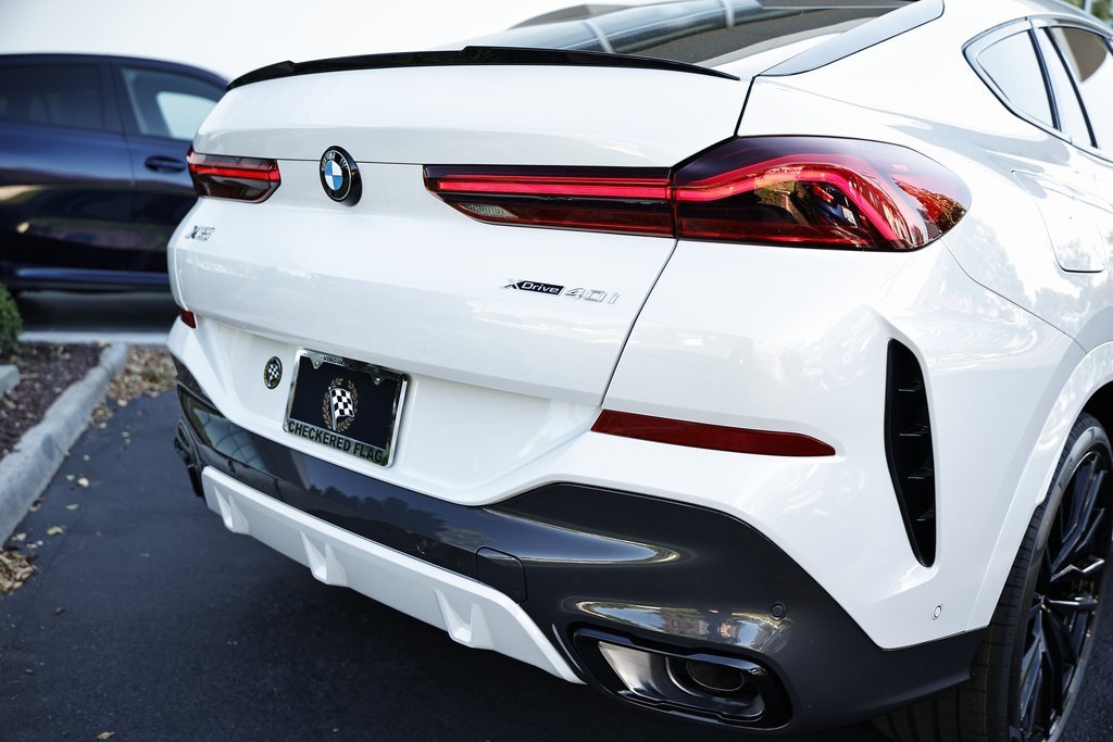 New 2026 BMW X6 xDrive40i w/ Climate Comfort Package image 8