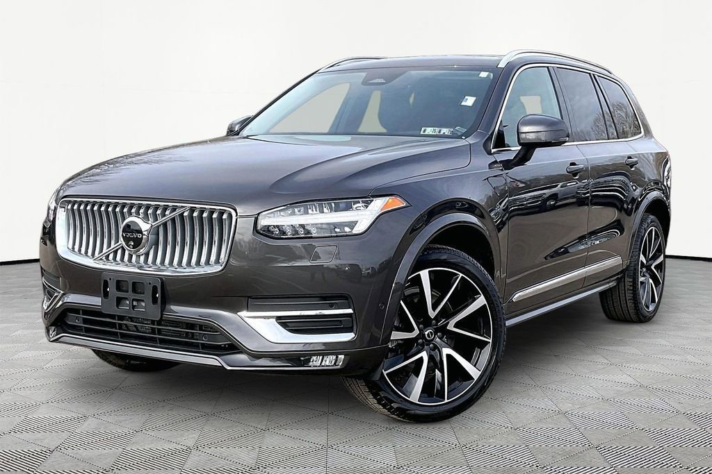 Used 2024 Volvo XC90 B6 Plus w/ Protection Package Premier image 2