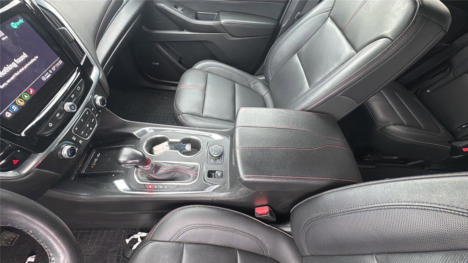 Used 2022 Chevrolet Traverse RS w/ LPO, Floor Liner Package AWD/4WD image 13