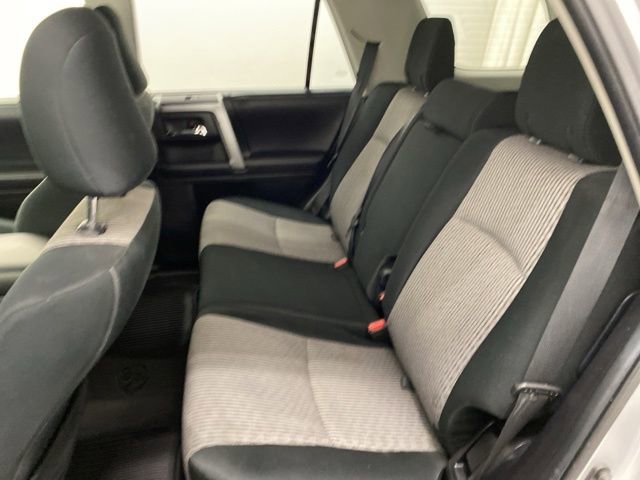 Used 2018 Toyota 4Runner SR5 AWD/4WD image 25