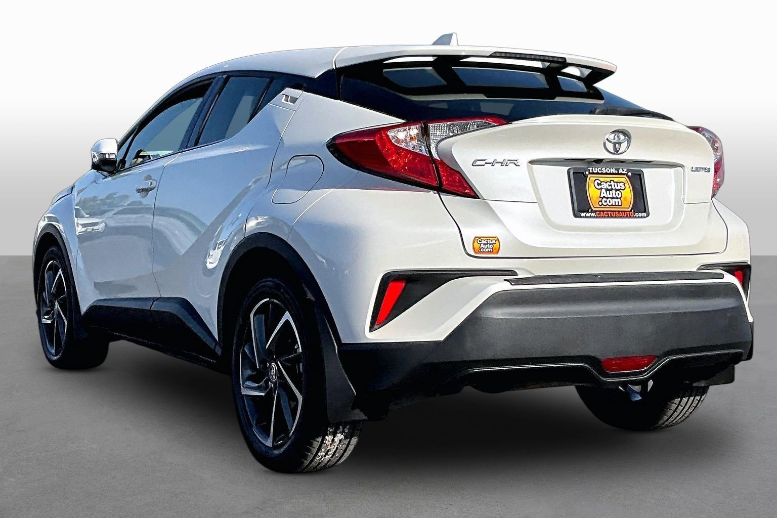Used 2020 Toyota C-HR Limited FWD image 10