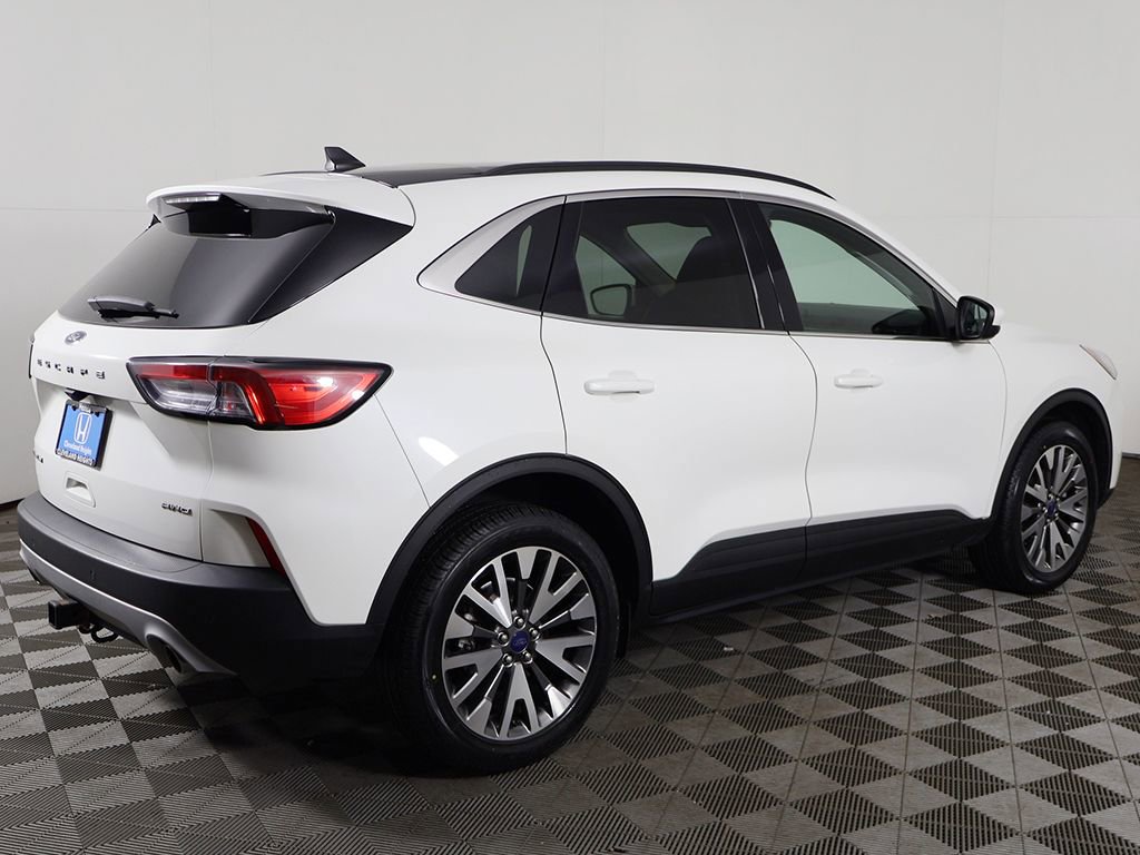 Used 2022 Ford Escape Titanium w/ Class II Trailer Tow Package AWD/4WD image 10