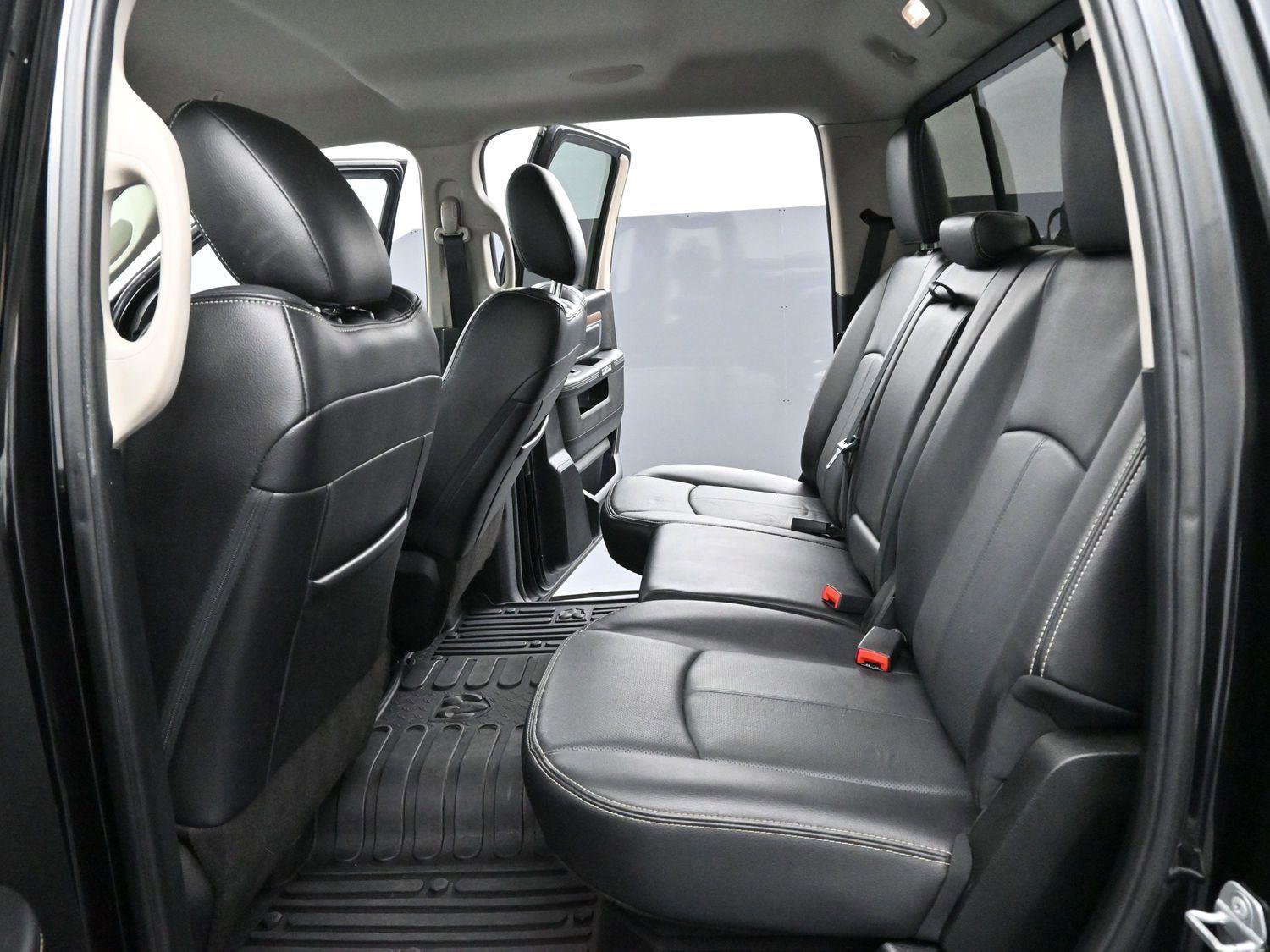 Used 2017 RAM 1500 Laramie w/ Convenience Group image 29