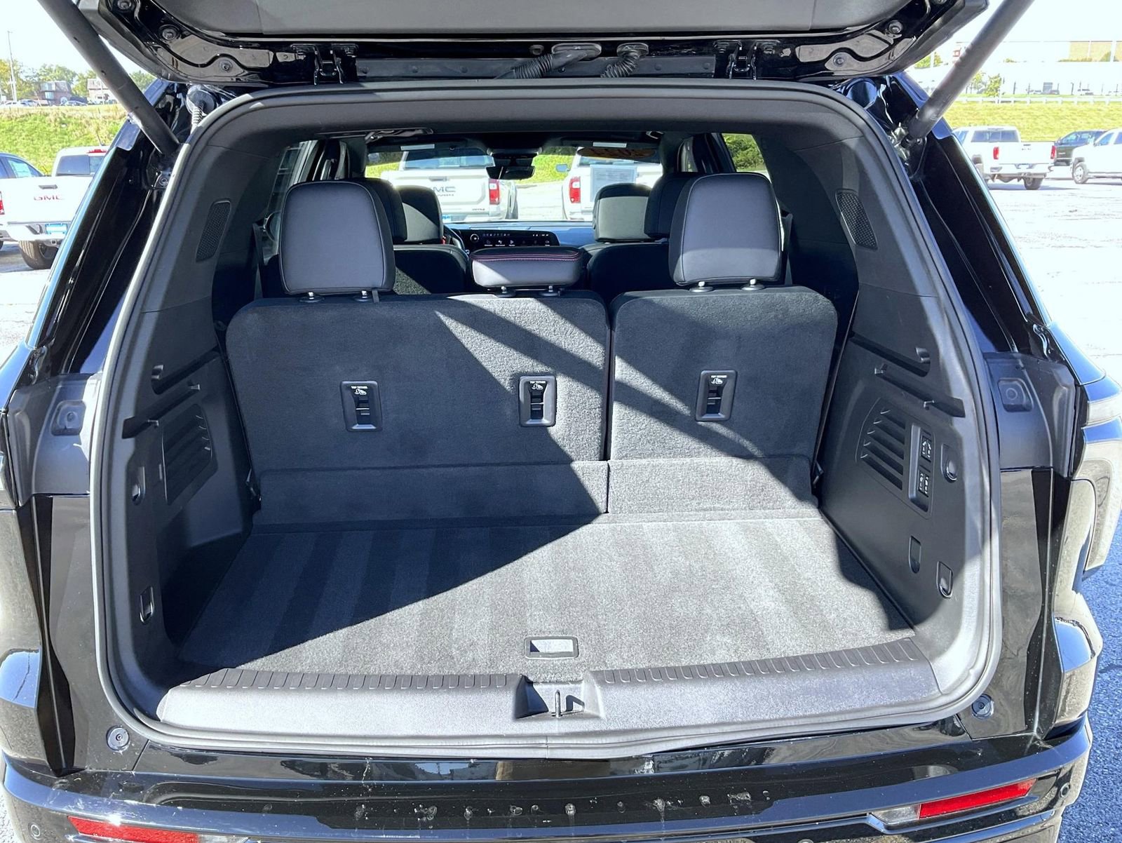 Certified 2024 Chevrolet Traverse RS w/ LPO, Floor Liner Package image 22
