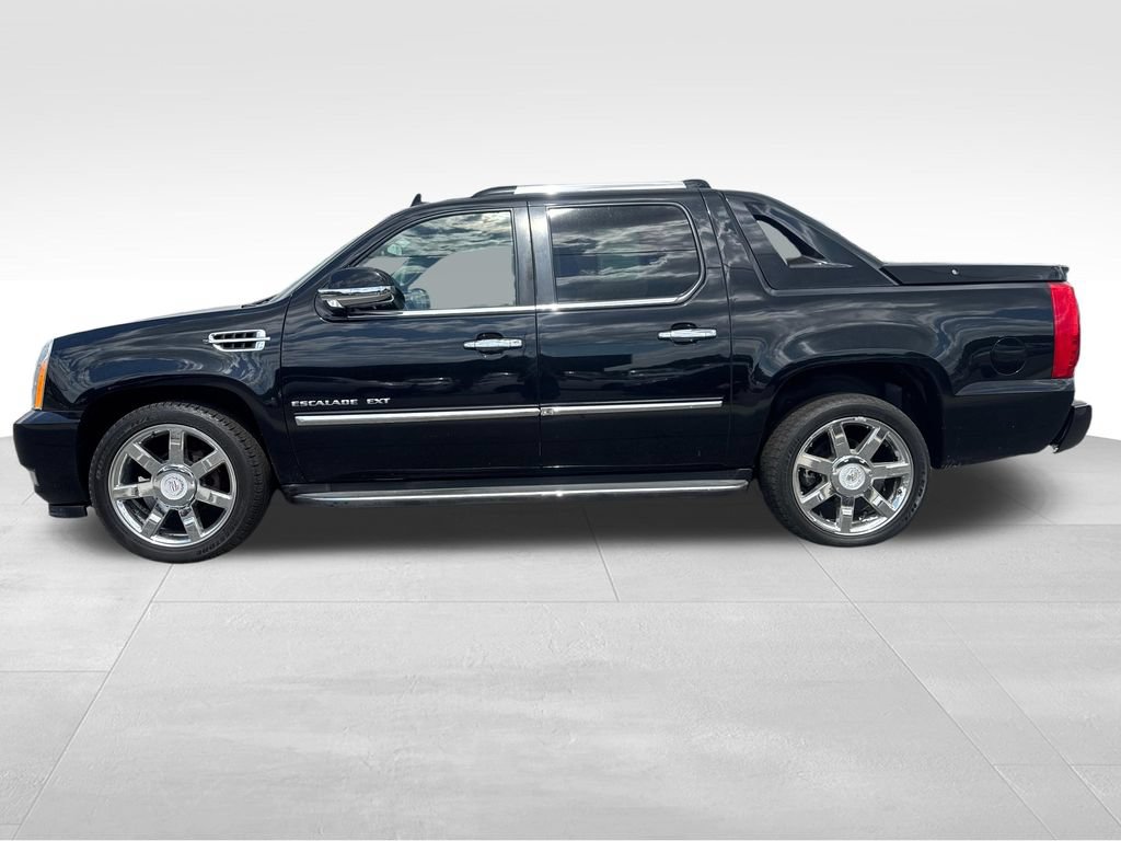 Used 2011 Cadillac Escalade EXT Luxury AWD/4WD image 3