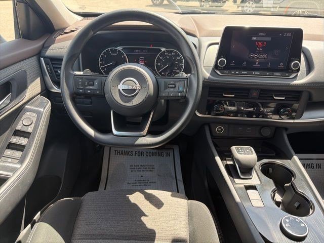 Used 2023 Nissan Rogue SV image 22