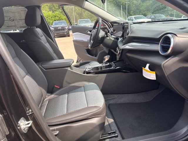 New 2026 Chevrolet Trax LT w/ Driver Confidence Package FWD image 20