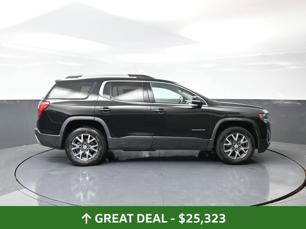 Used 2023 GMC Acadia SLT image 2